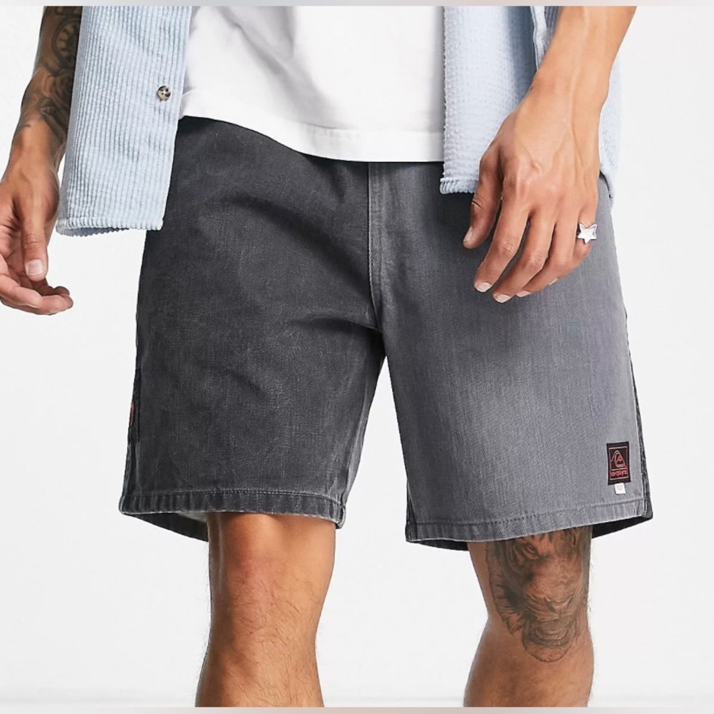 Quiksilver Stranger Things Upside Down Shorts Men’s Small Black Gray Cotton NWOT